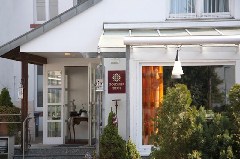 Hotel Goldener Stern Sankt Ingbert Bagian luar foto